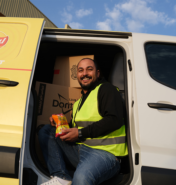 Ahmad’s daily route: Delivering smiles across Riyadh